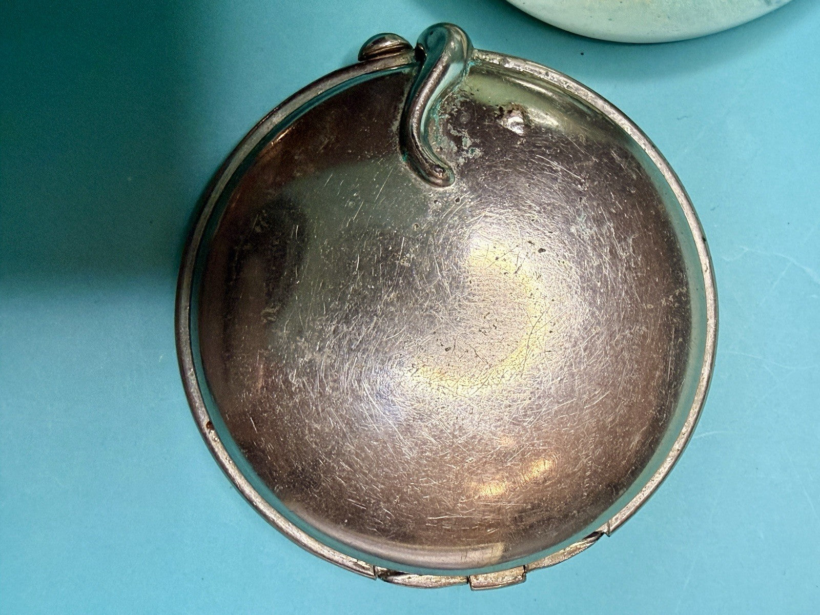 Vintage Silver Tone Floral Powder Compact Mirror Daffodil Art Nouveau3
