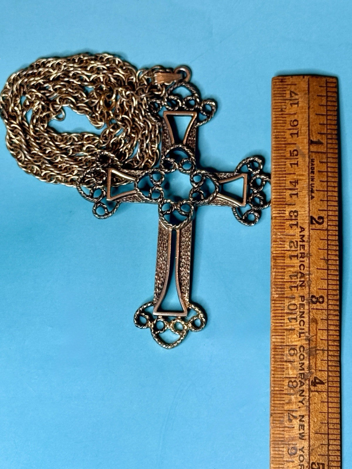 Vintage 1973 Sarah Coventry Limited Edition Gold Tone Ornate Cross Necklace 26”5