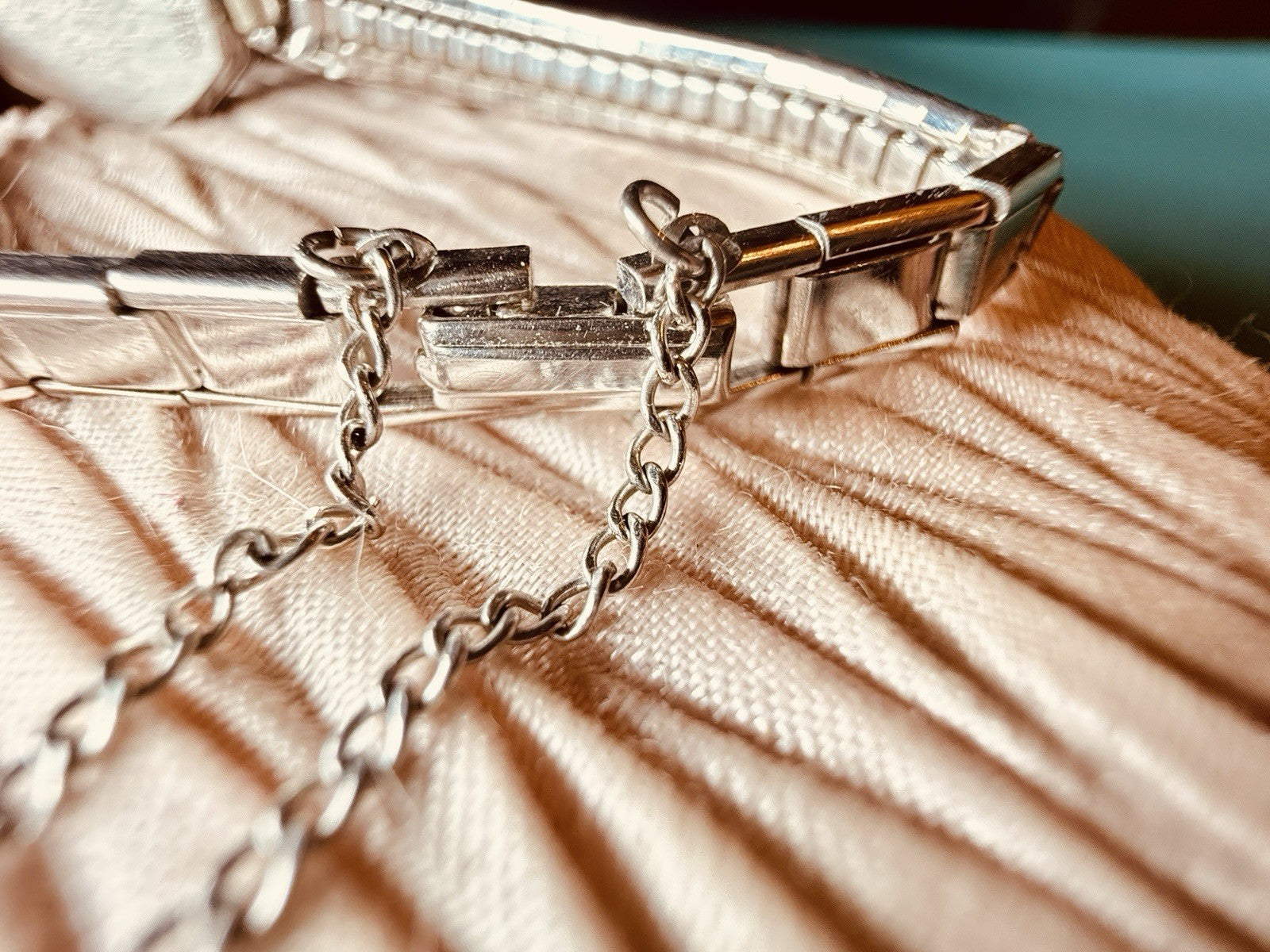 Antique Helbros Swiss Ladies Watch 7 Jewel Teardrop Case Art Deco c.19409