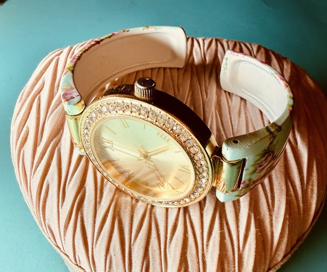 Vintage Floral Cuff Watch Gold Tone Crystal Bezel Women’s Estate Japan Movement1