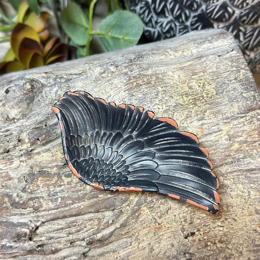 Iron Wing Tray in Rustic White3