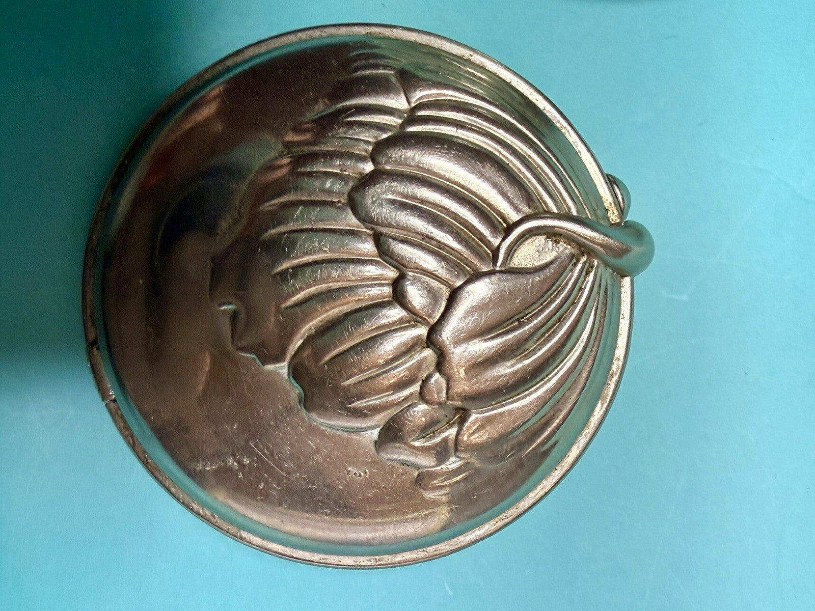 Vintage Silver Tone Floral Powder Compact Mirror Daffodil Art Nouveau2