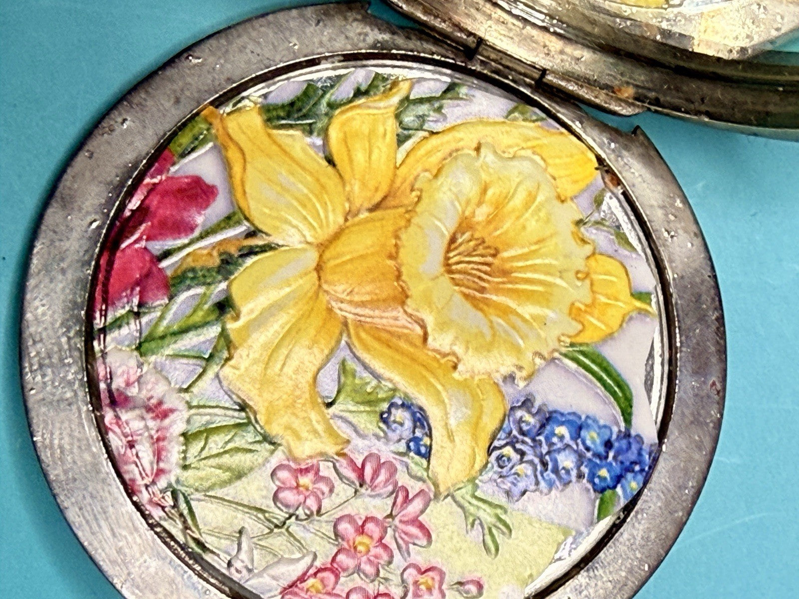 Vintage Silver Tone Floral Powder Compact Mirror Daffodil Art Nouveau7