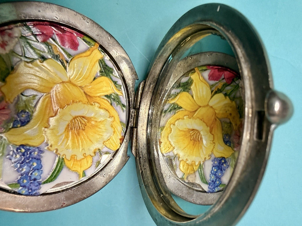 Vintage Silver Tone Floral Powder Compact Mirror Daffodil Art Nouveau8