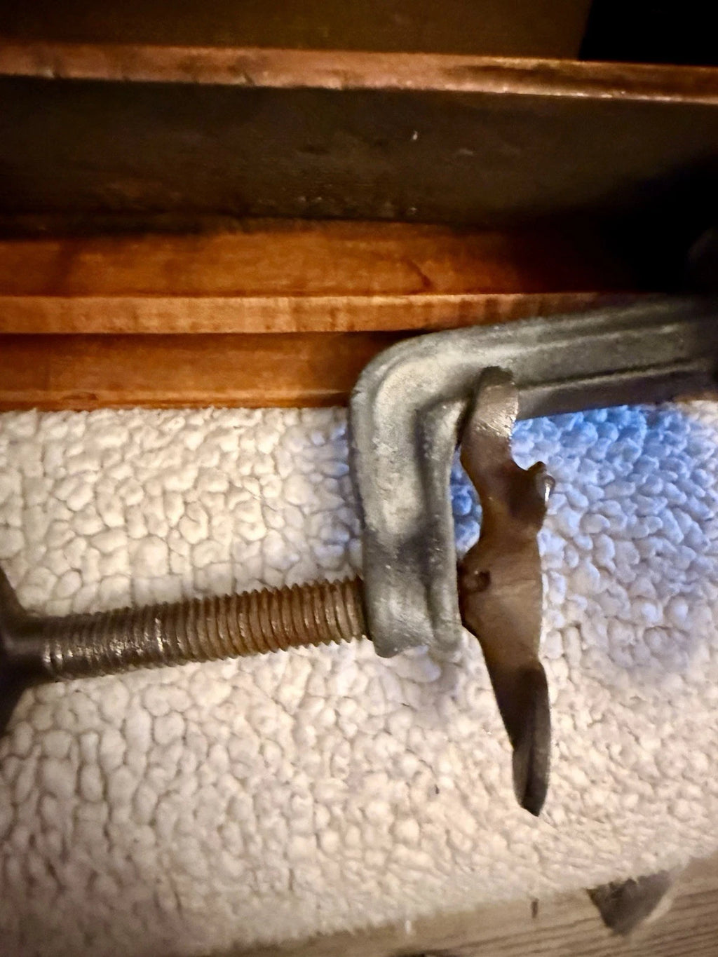 Antique Anchor Brand Clothes Wringer No. 691,  Cast Iron Primitive Laundry Tool